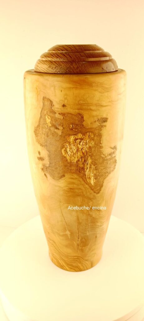 Urna 100% natural Orenda de la colección cielo